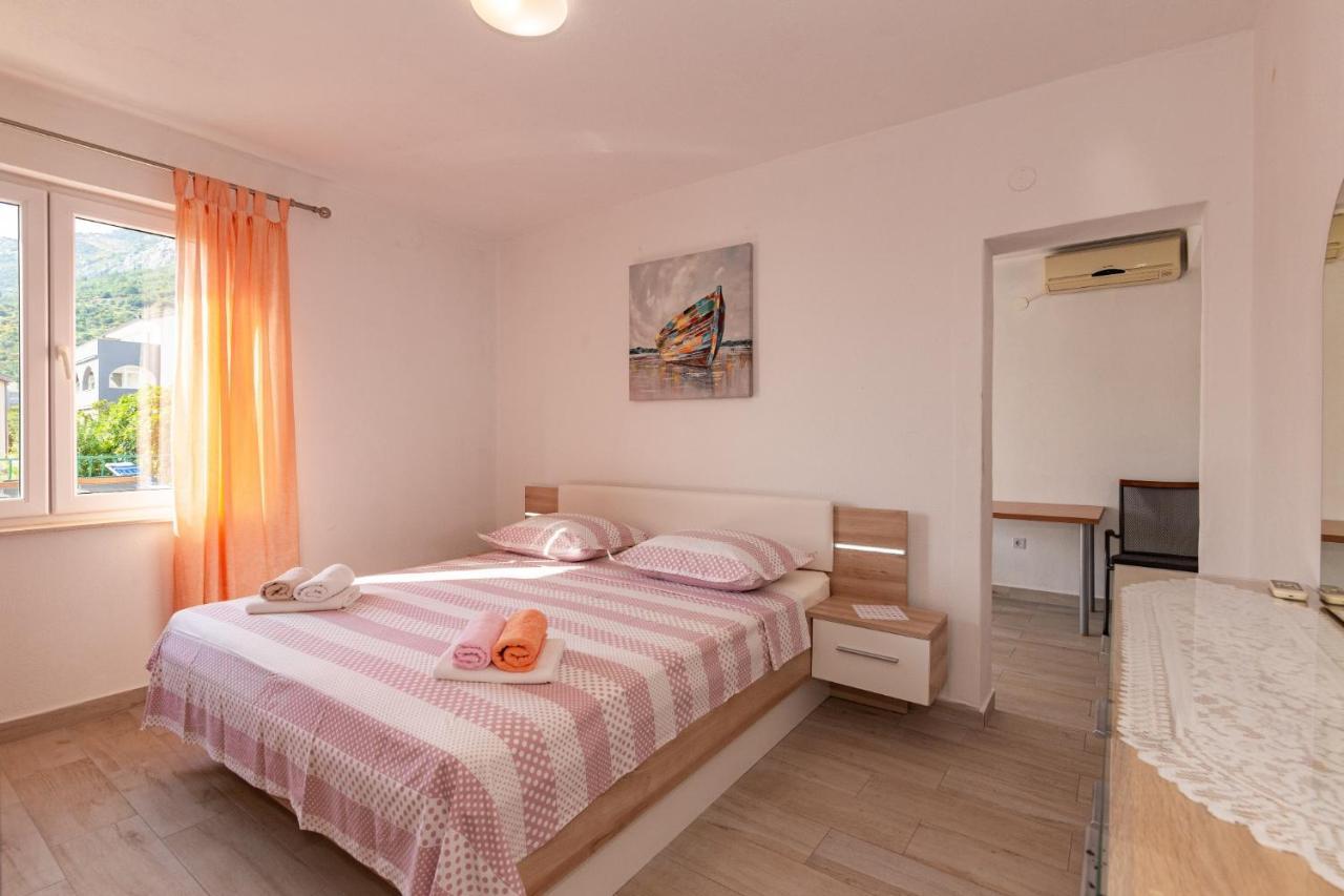 Apartment Navis Sea View With Pool Makarska